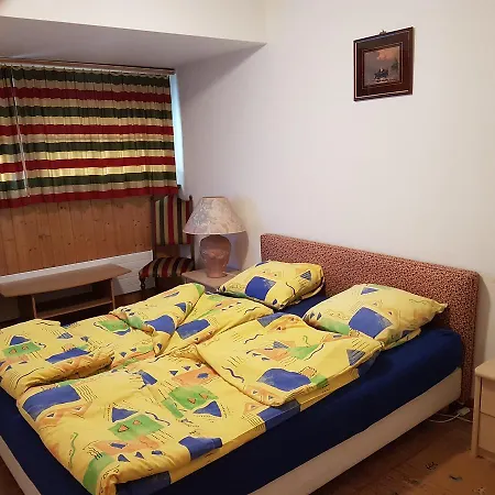 Auberge de jeunesse Holidays Groupes *