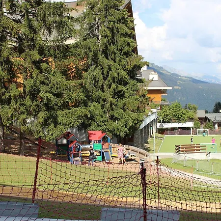 Holidays Groupes Hostel