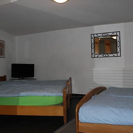 Holidays Groupes Hostel *