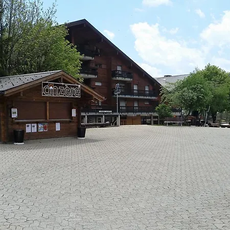 Holidays Groupes Hostel *