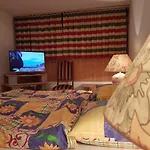 Holidays Groupes Hostel *