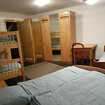 Hostel Holidays Groupes *